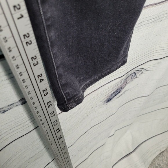 J. Crew Vintage Slim Straight Jeans size 32 - Picture 5 of 9